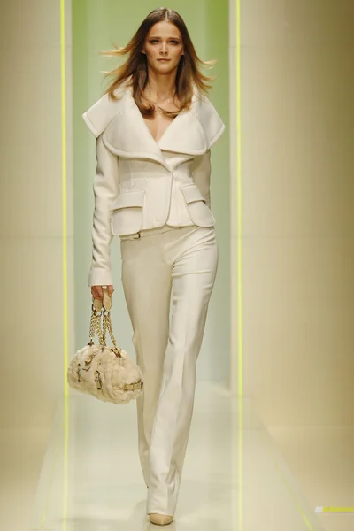 Look 2